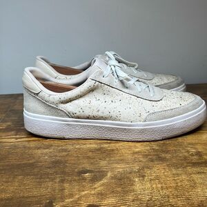 Kizik Prague Tarrazo Shoes Mens 10.5 Sneakers Hands Free Slip on Unisex W 12